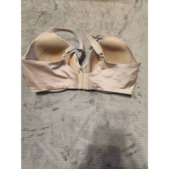 Bali One Smooth U Concealing and Shaping Underwire Bra 3W11 size 34DD Beige - Picture 2 of 3